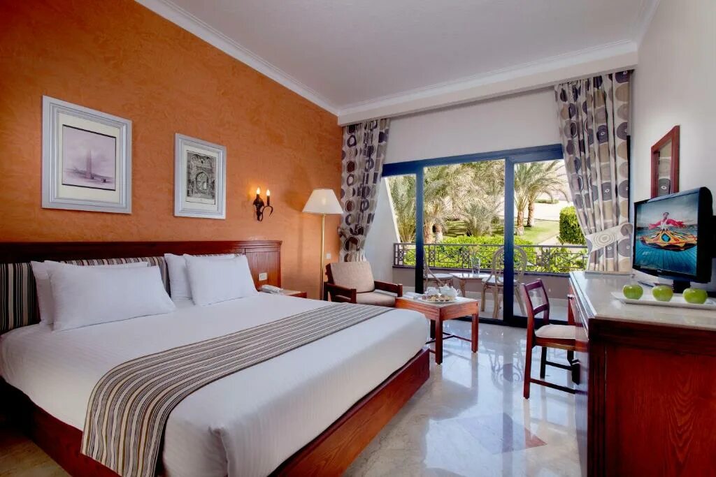 Сонеста фараон египет. Фараон азур резорт хургада. Отель pharaoh azur resort. Сонеста фараон египет. Сонеста фараон бич.