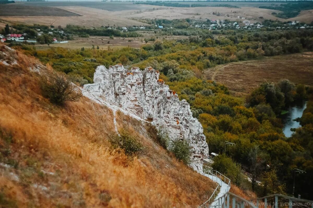 В воронеже. Воронежская лискинский дивногорье. Меловые горы дивногорье воронежской. Воронежская лискинский дивногорье. Дивногорье меловые горы.