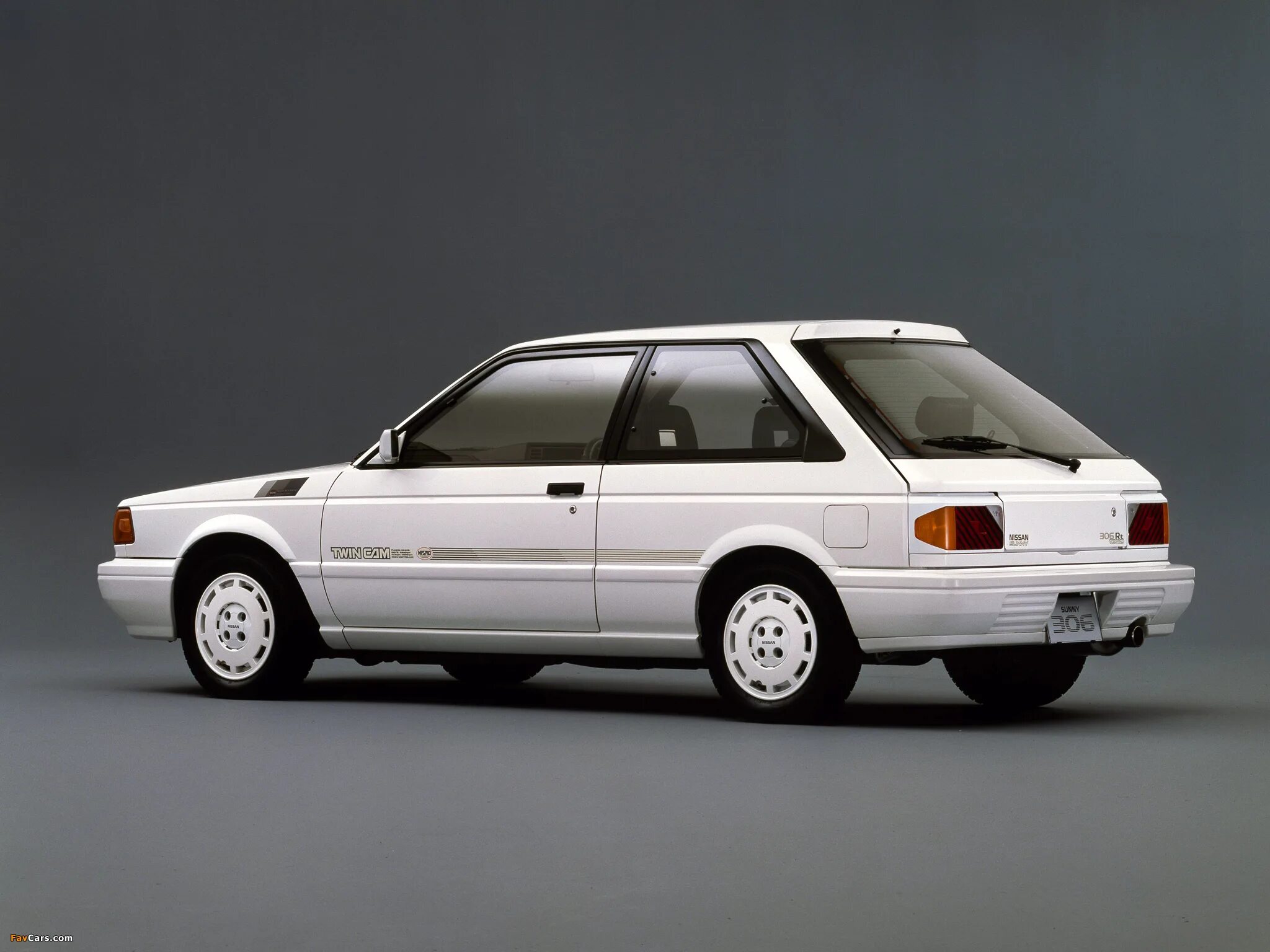 Ниссан санни край. Nissan Sunny b12. Nissan Sunny b12 1986. Nissan Sunny 1986. Nissan Sunny 1986 хэтчбек.