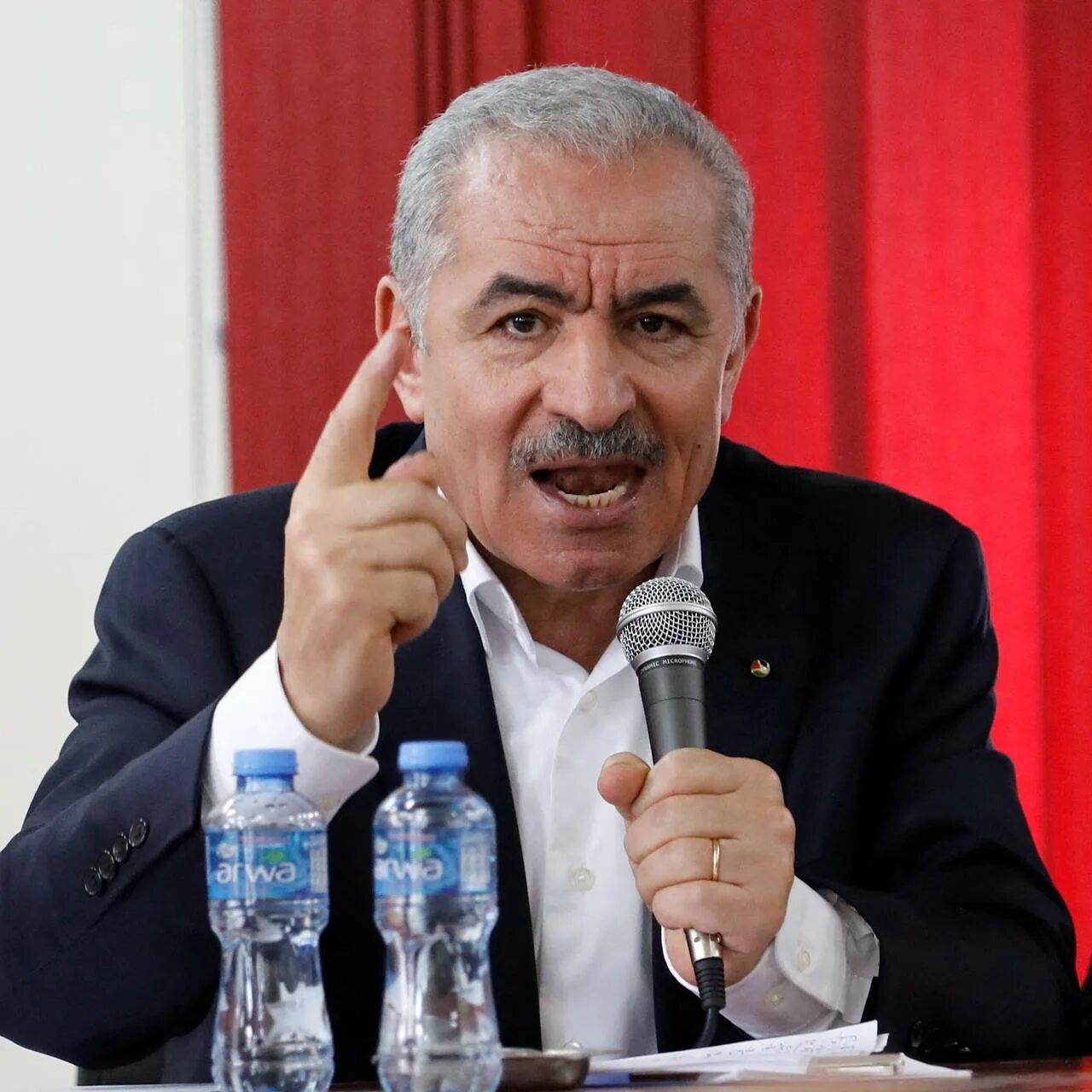 Премьер палестины. Премьер министр палестины. Премьер палестины. Штайе. Премьер министр палестины.