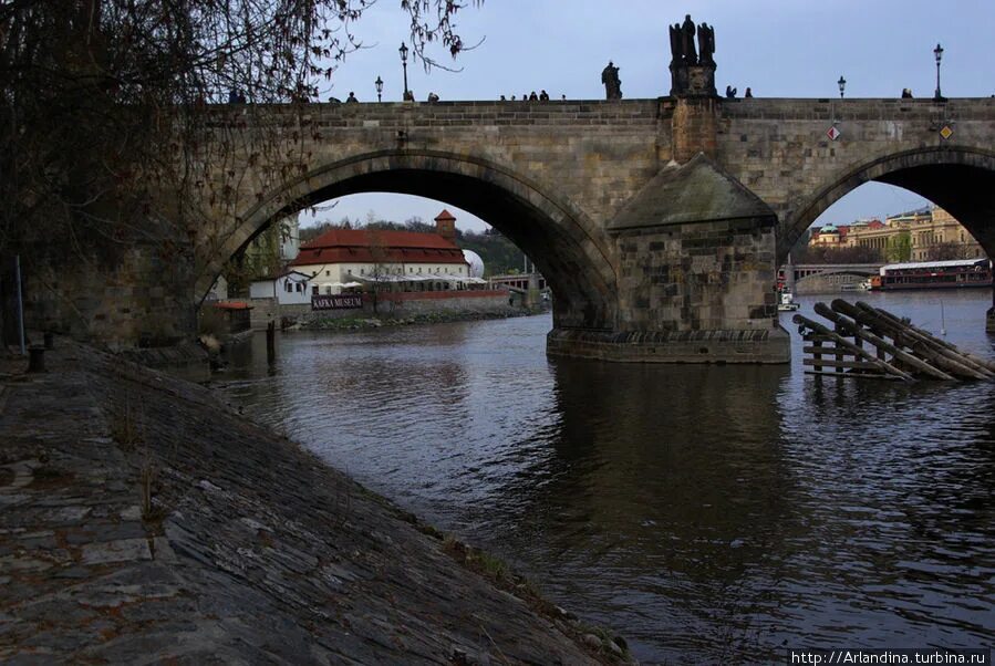 Прага каменный мост. Карлов мост, 1936. Карлов мост, прага, чешская республика. Карлов мост 14 век. Река под карловым мостом 6.