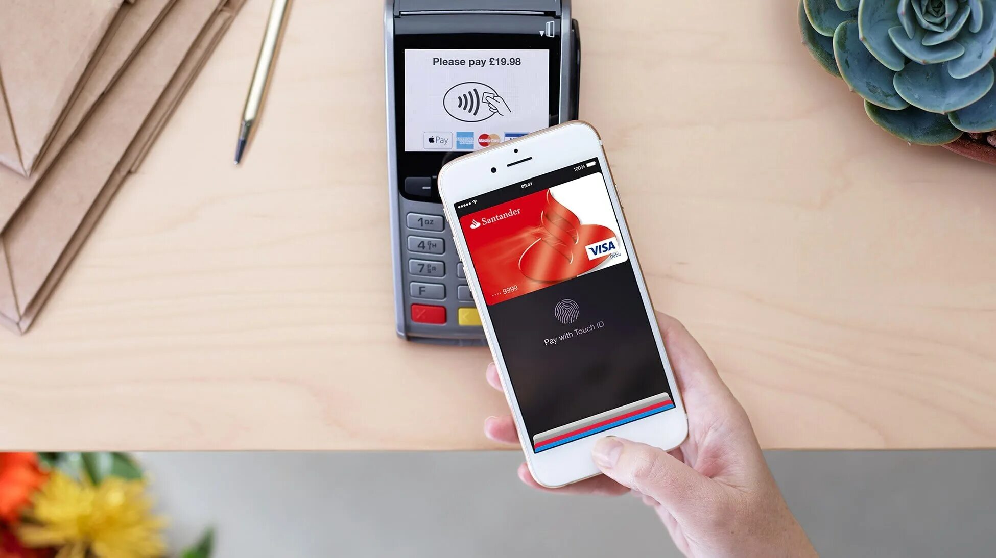 Что такое Apple pay на айфоне. Оплата Apple pay. Apple pay NFC. Бесконтактная платёж iphone.