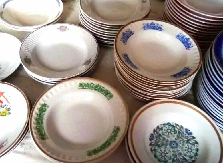 Советские тарелки. Советская посуда. Старая Советская посуда.