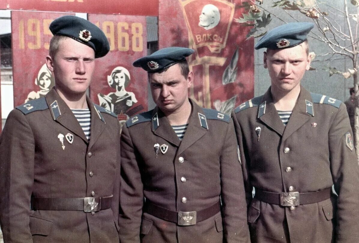 Фото: Защитники. Фотолюбитель Евгений Березин. Фотопортрет. Фотосайт Расфокус.ру
