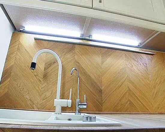 Подсветка над раковиной на кухне. Встроенная подсветка для кухни. Подсветка над раковиной на кухне. Линейный светильник obi kitchen led-144. Светодиодная подсветка столешницы икеа.
