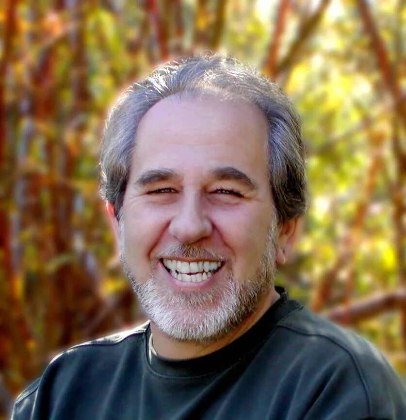 Брюс липтон видео. Брюс липтон. dr.bruce lipton. брюс липтон фото. доктор липтон эпигенетика.