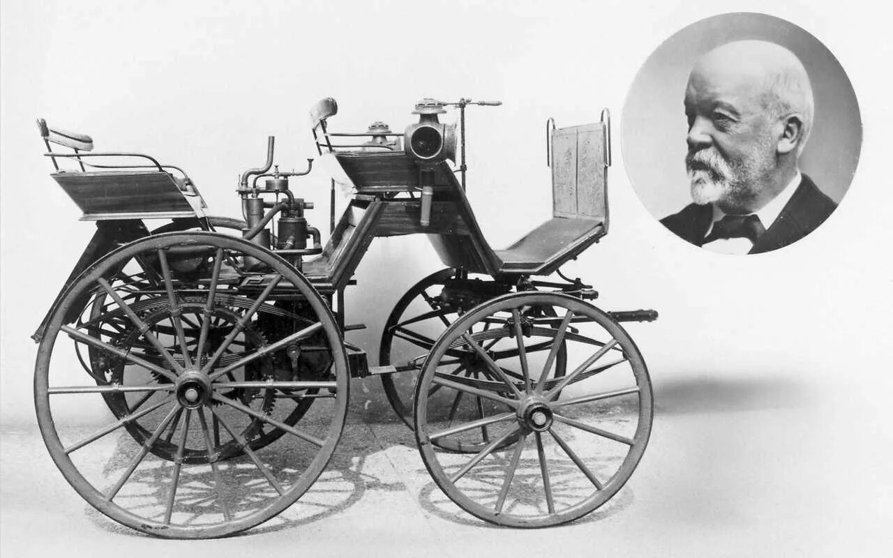 Первый автомобиль внутреннего. Готлиб Даймлер (1834-1900). Даймлер 1895. Готлиб Даймлер первый автомобиль. Готтлиб Даймлер (1834 — 1900).