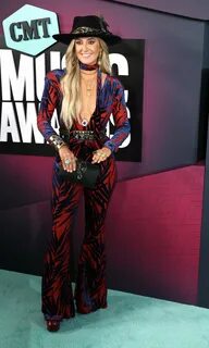 Lainey Wilson - 2023 CMT Music Award in Austin.