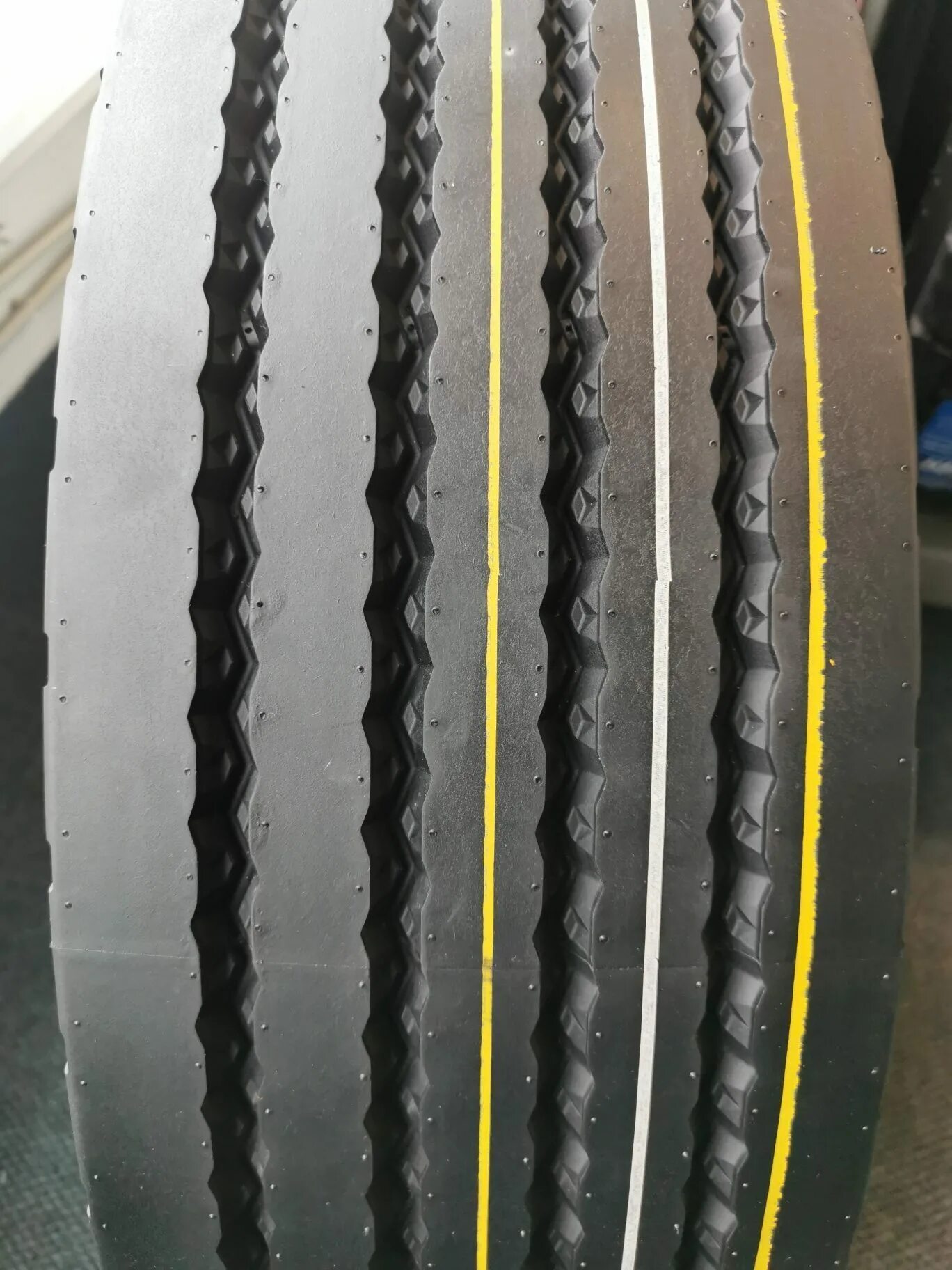 385 65r 22. 5. Cordiant tr1 385/65 r22. 5. 5 cordiant professional.