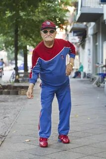 Человек 86 лет