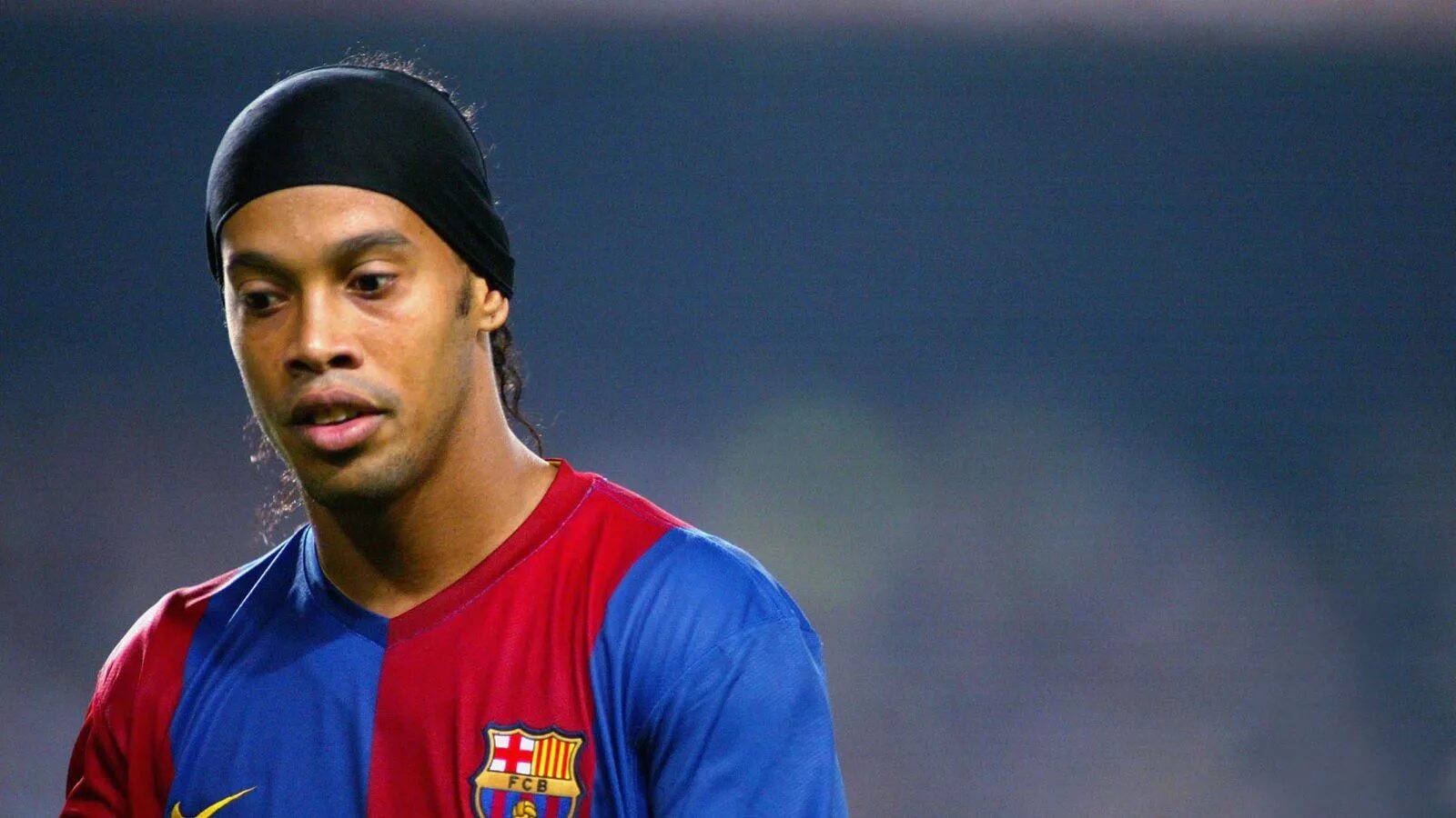 роналдиньо гаушо. роналдиньо гаушо барселона. роналдиньо 1997. роналдиньо гаушо. роналдиньо 2019.