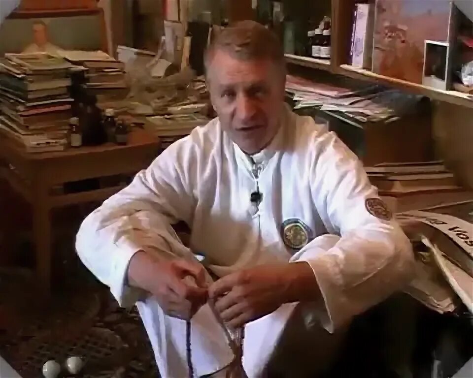 Фото белого лама востокова виктора федоровича. Лама востоков. Лама востоков. Востоков тибетская медицина. Лама востоков.