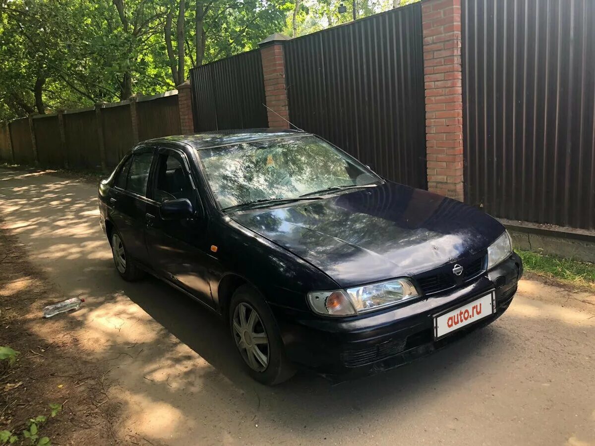 Nissan Almera 1997. Ниссан Альмера 15 1997 года. Nissan Almera 1997 года.