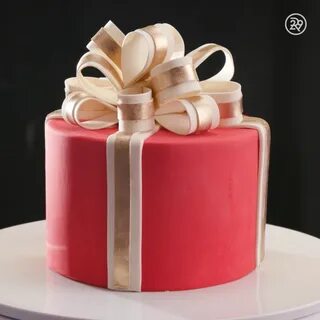 Тортик с подарками