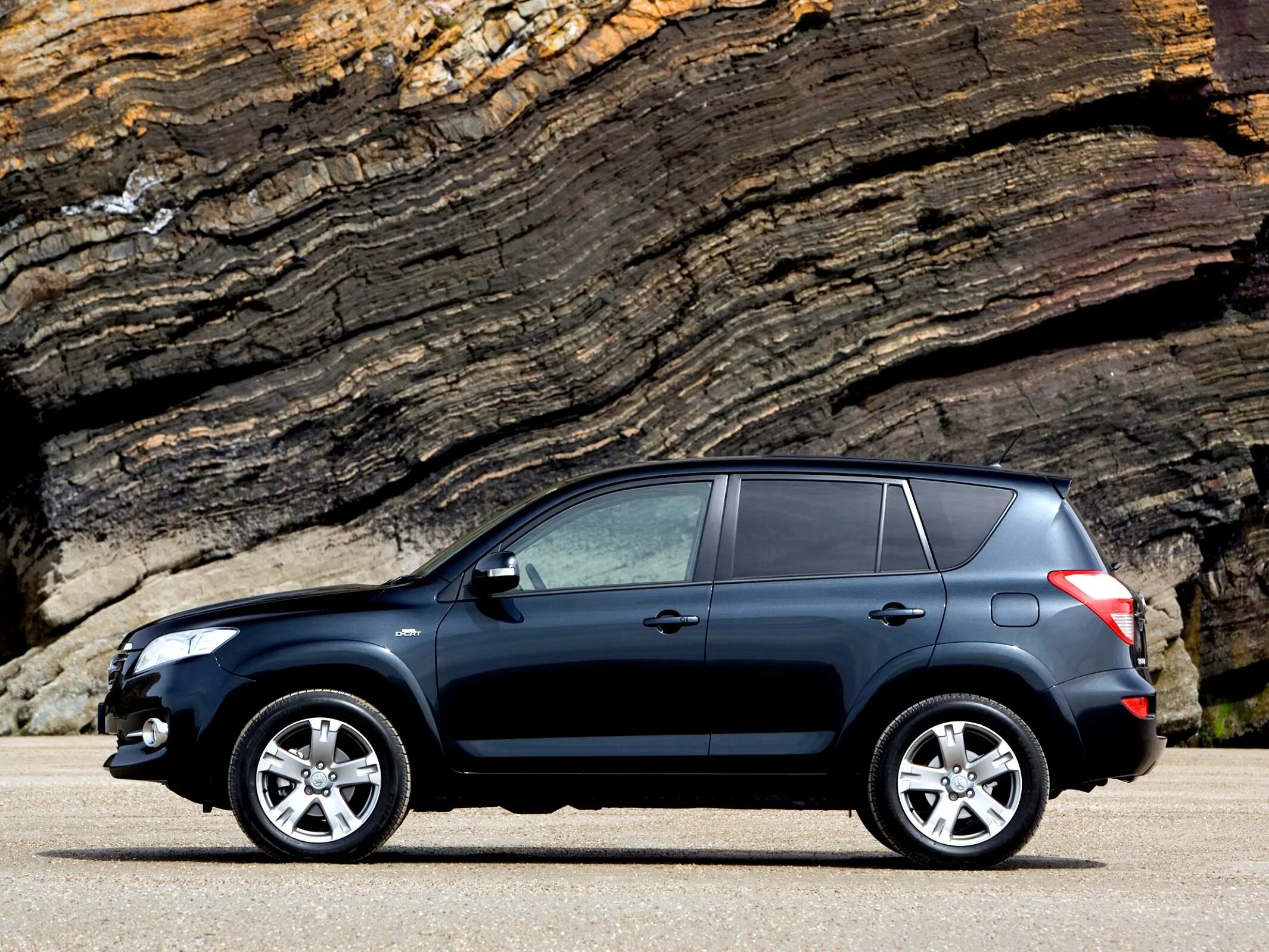 тойота рав 4 третьего поколения. Toyota rav4 2000. паркетники тоëты начало 2000. Toyota rav4 2003 трехдверный. тойота рав 4 3 поколение рестайлинг.