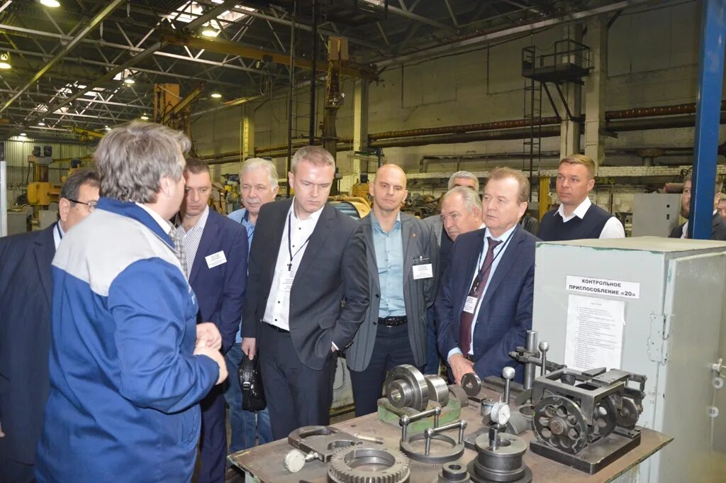 Томенко барнаултрансмаш. Барнаултрансмаш цех 150. Барнаултрансмаш завод директор. Барнаултрансмаш директор. Барнаултрансмаш вакансии.