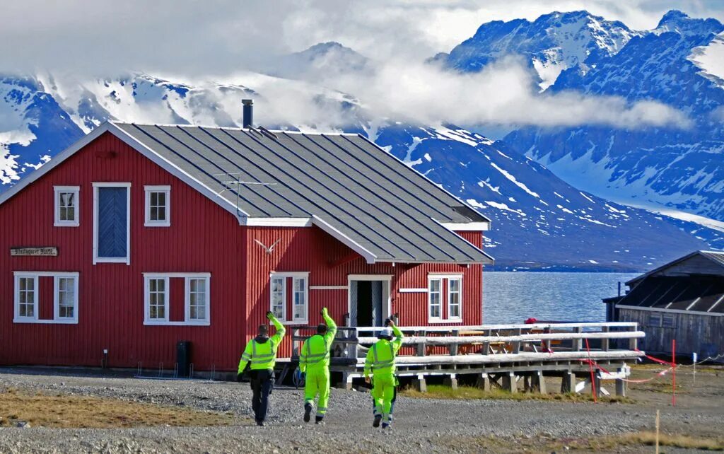 Жить в норвегии. Эдевасскоиа норвегия. Какая жизнь в норвегии. Быт в норвегии. Норвежская деревня ноусвог.