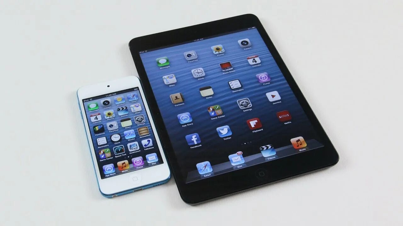 Айпад 1 версии. Айпод и айпад. apple айфон айпад айпод. apple ipad touch. айпод айпад разница.