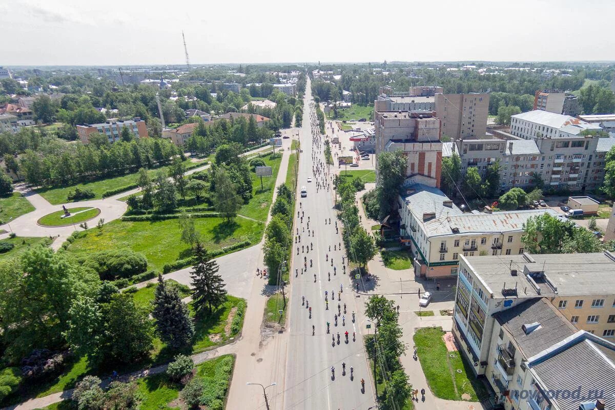 Погода в реальном времени великий новгород. Великий Новгород центр. Великий Новгород центр города. Великий Новгород центр города улицы. Великий Новгород Центральная улица.