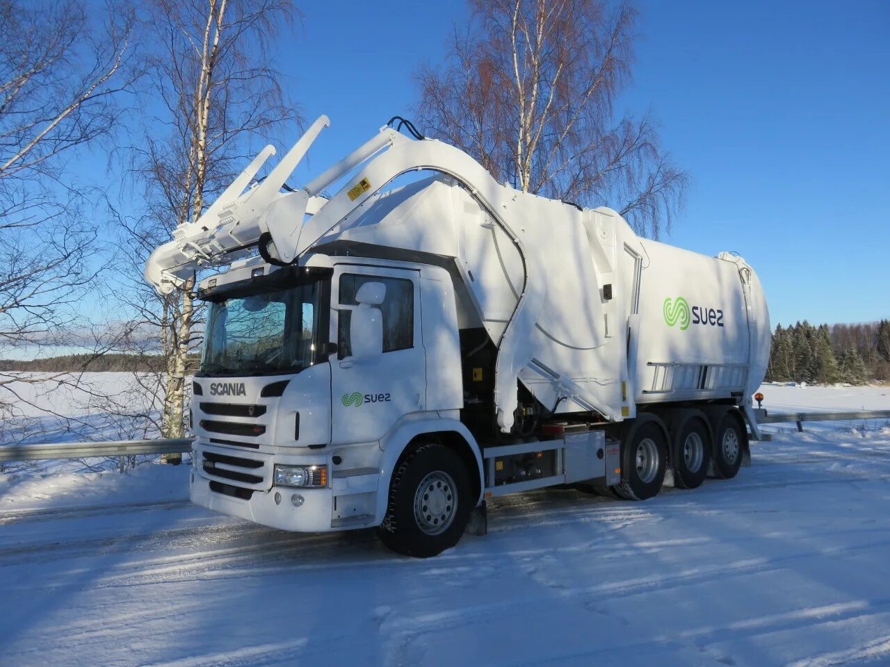 Мусоровоз спб. Скания 8х4 шасси. Шасси Scania 8х4. Скания 501435 мусоровоз. Скания мусоровоз р230.