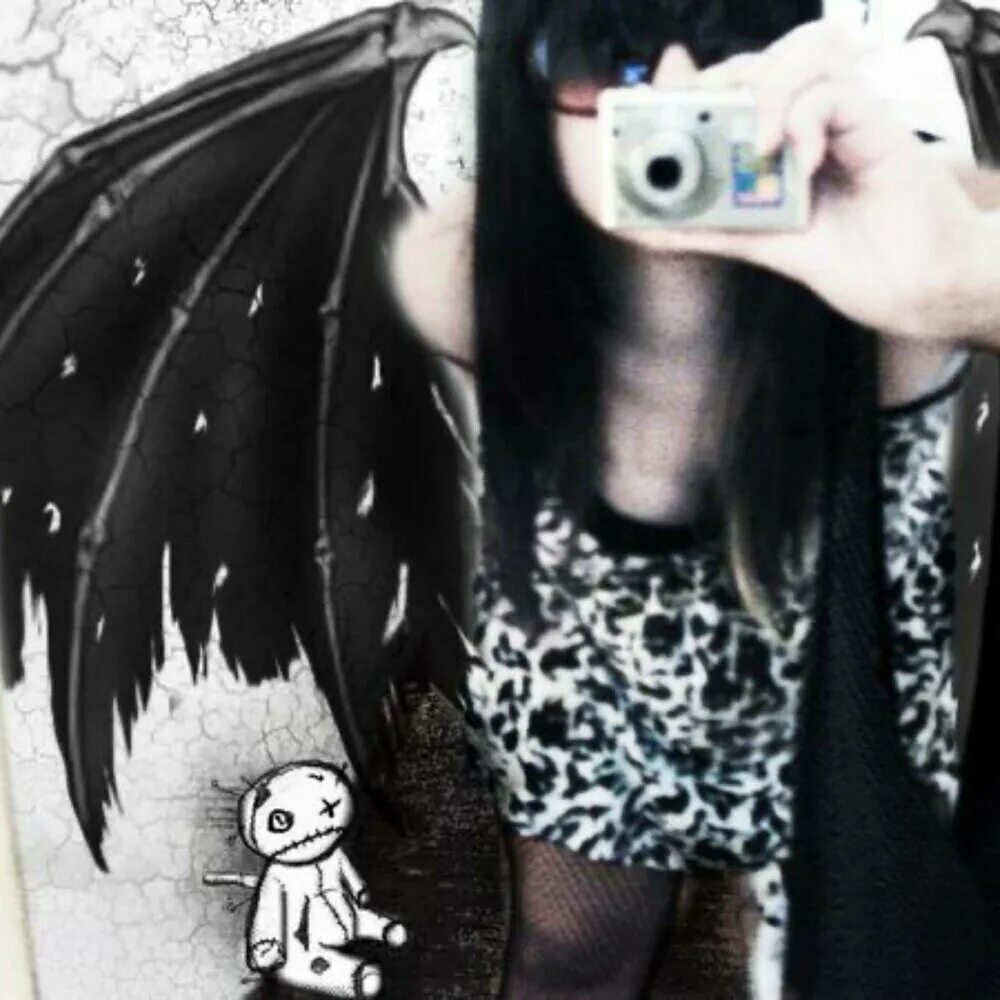 Vampyx kiss. Kiss me vampyx. Vampyx песни.