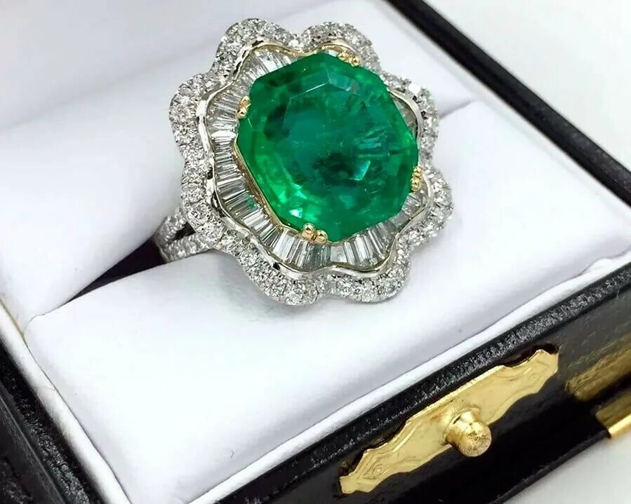 Смарагд изумруд. Смарагд изумруд. P385 изумруд. Эмеральд изумруд. Изумруд камень самородок.