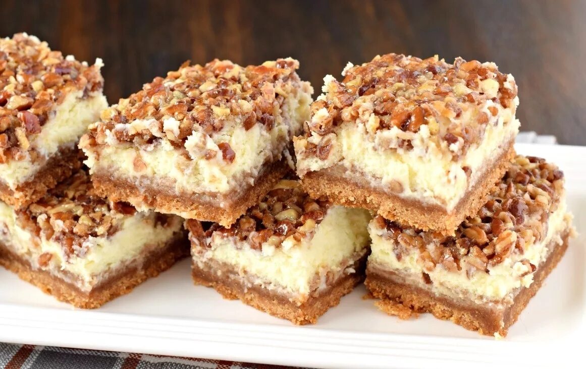 бисквитные пирожные круглые. пирожные с шоколадом. красивые бисквитные пирожные. пирожное домашнее простые вкусные рецепты. пирожное домашнее простые вкусные рецепты.