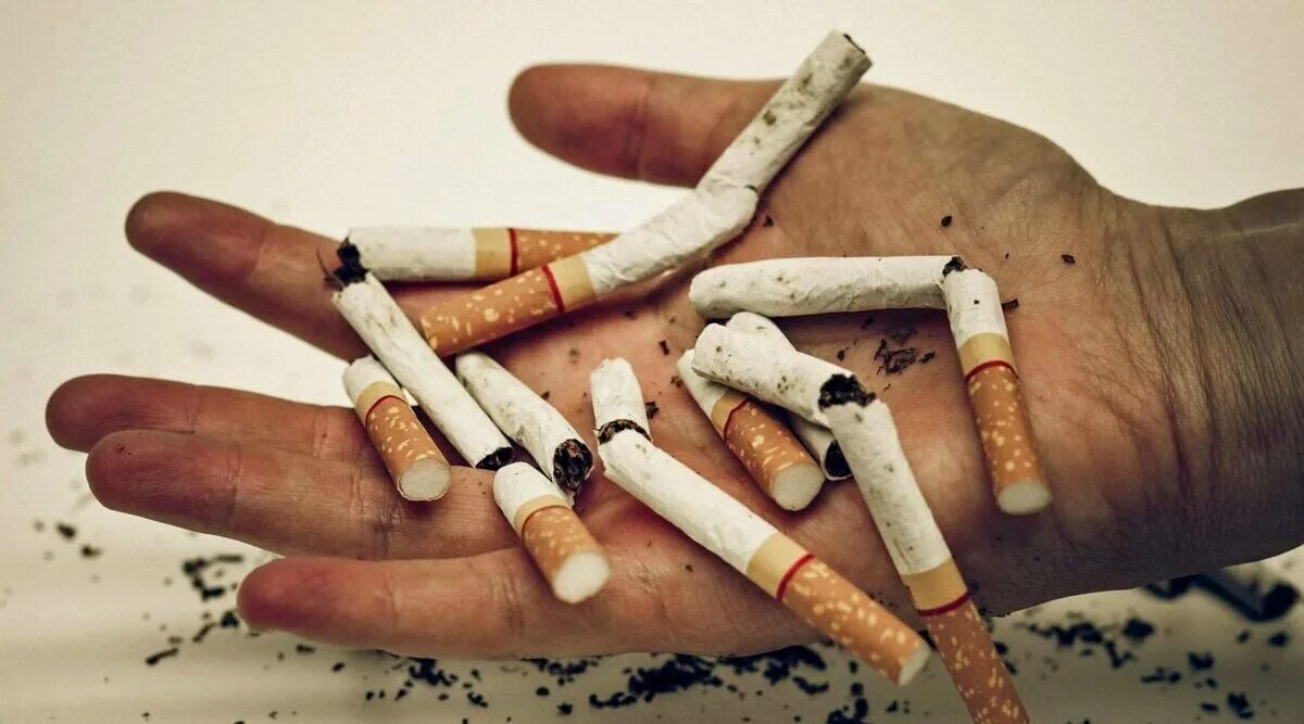 Табакокурение. Сигарета. Курение фон. Почему не тянуться сигареты