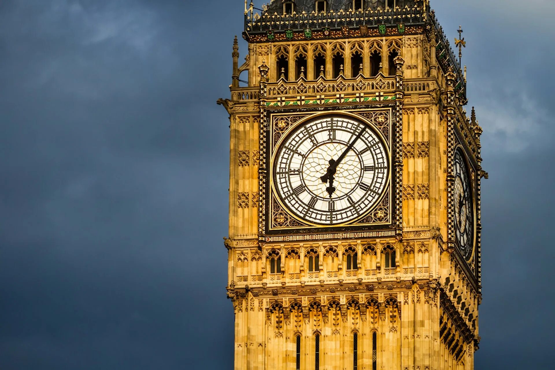 Biggest clock tower