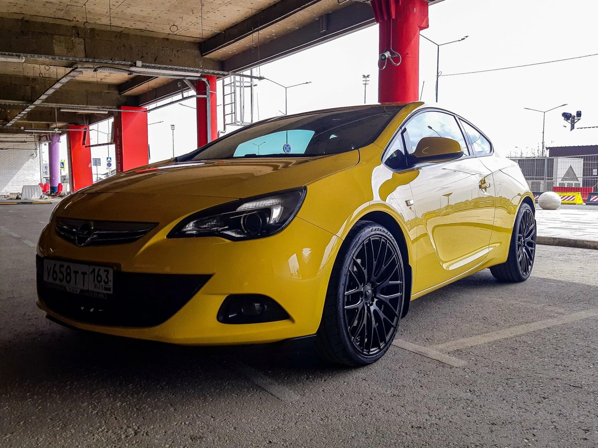 Тюнинг опель j. Opel Astra j GTC. Opel Astra j GTC Tuning.