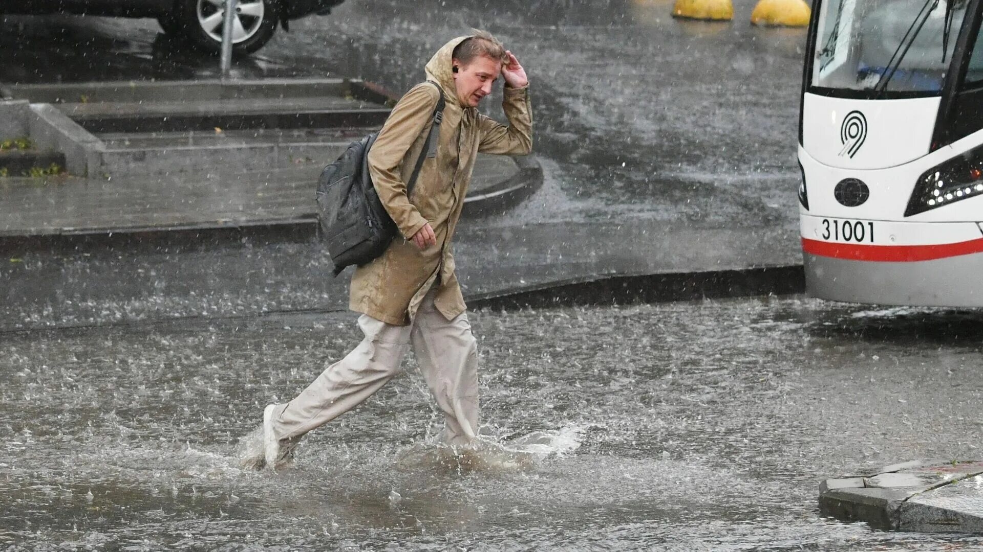 Ливень в Москве 05.07.2022. Ливень. Ливень в Москве. Сильный ливень.