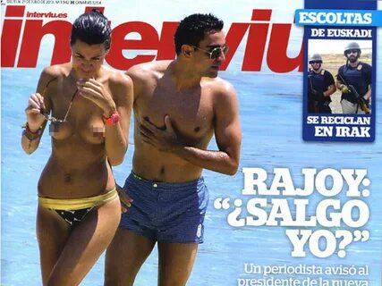 Antonella roccuzzo topless - Topless Lionel Messi relaxes with wife Antonel...