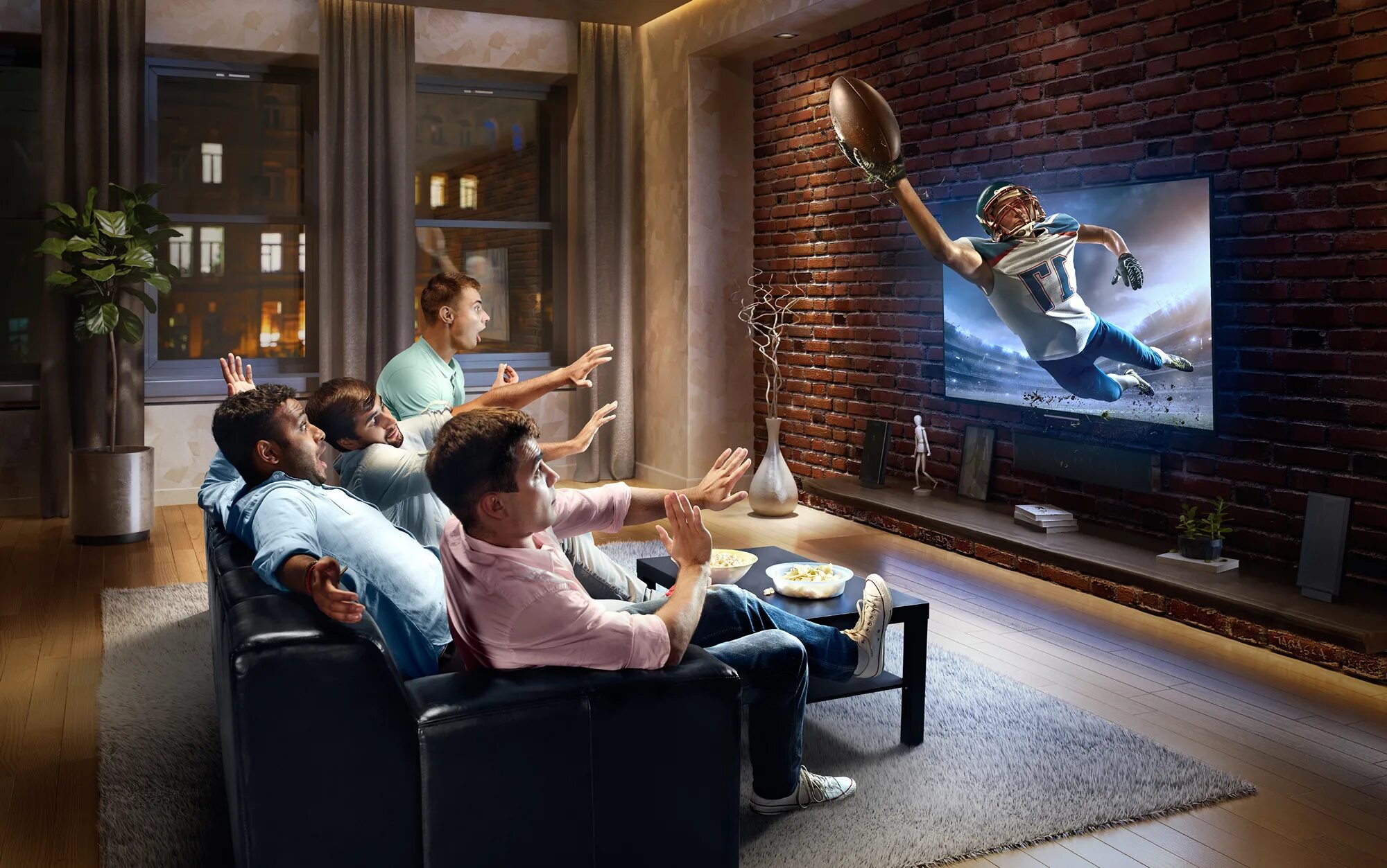 People die tv. People watch tv. Семья возле телевизора. Люди перед тв. Семья у телевизора.