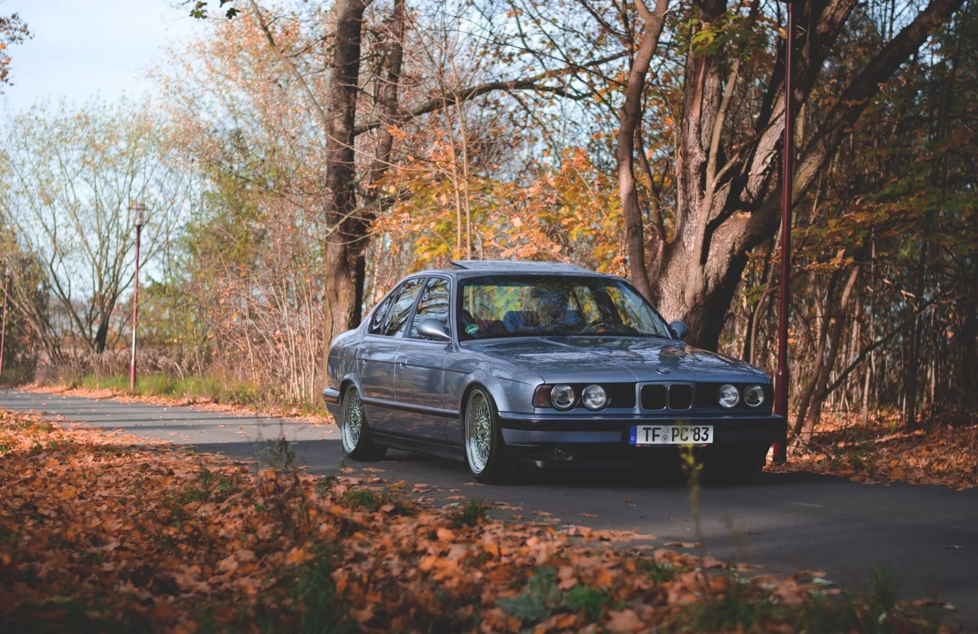 Е34 гаджи. BMW e34. БМВ 5 е34.