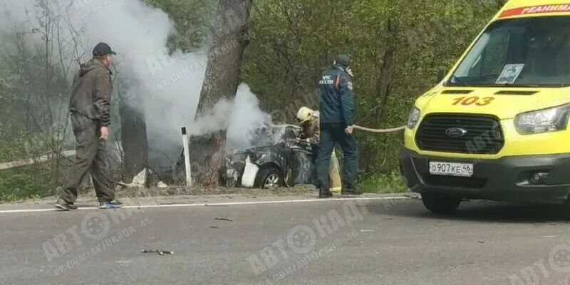 Авария на курском фото В Курске на Сумской столкнулись 2 автомобиля