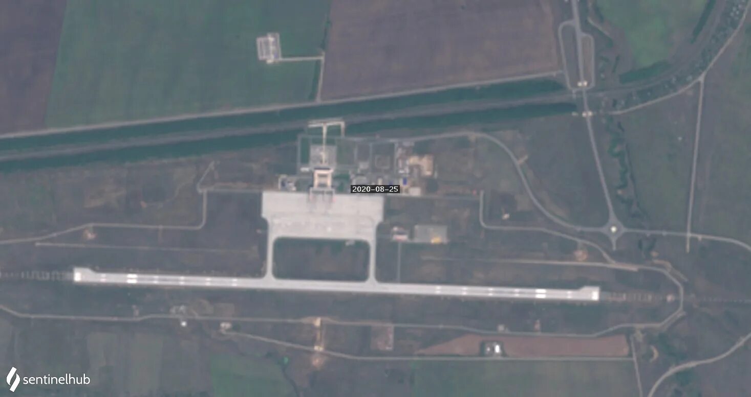 Аэропорт Гагарин Сабуровка. Взлетная полоса аэропорта Гагарин в Саратове. Аэропорт Гагарин Саратов на карте. Аэропорт Саратов Гагарин сверху.