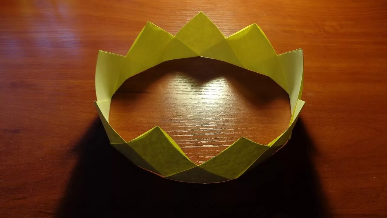 Как сделать корону из бумаги без клея. Корона из бумаги. объемная корона из бумаги. корона из бумаги оригами. корона из бумаги своими руками.