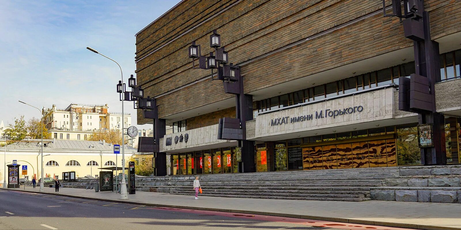 Тверской бульвар 22 мхат им. Мхат горького новости. Мхат горького апрель. Горького. Театр мхат на тверском бульваре.