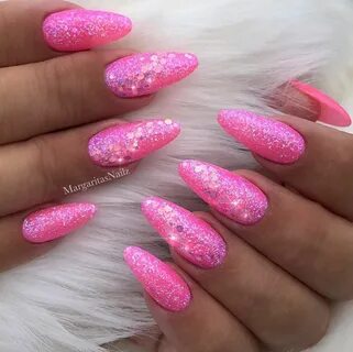 Миндаль яркие с блестками