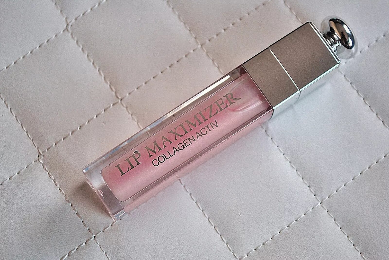 Christian dior lip maximizer. Maximizer dior блеск 001. Lip maximizer 001. Блеск для губ диор максимайзер 001. Dior lip maximizer 001.
