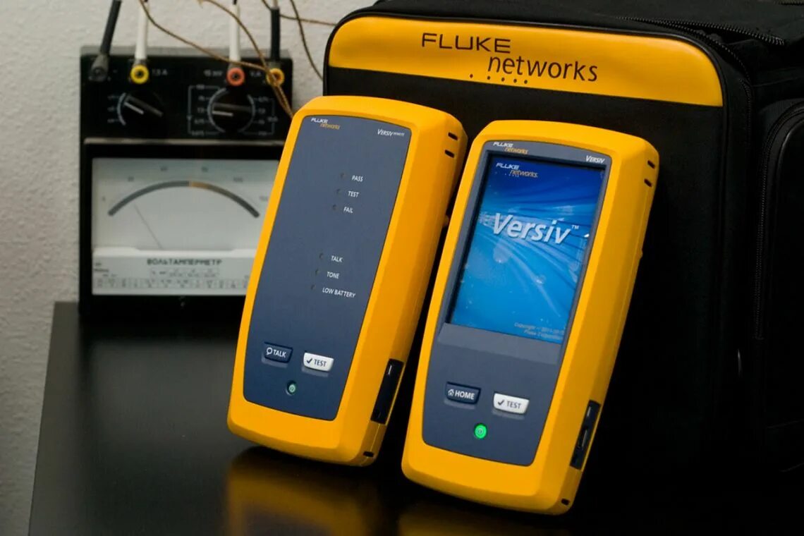 Dsx fluke. Флюк лан тестер. Dsx-602 fluke. Dsx fluke. Fluke dsx 8000.