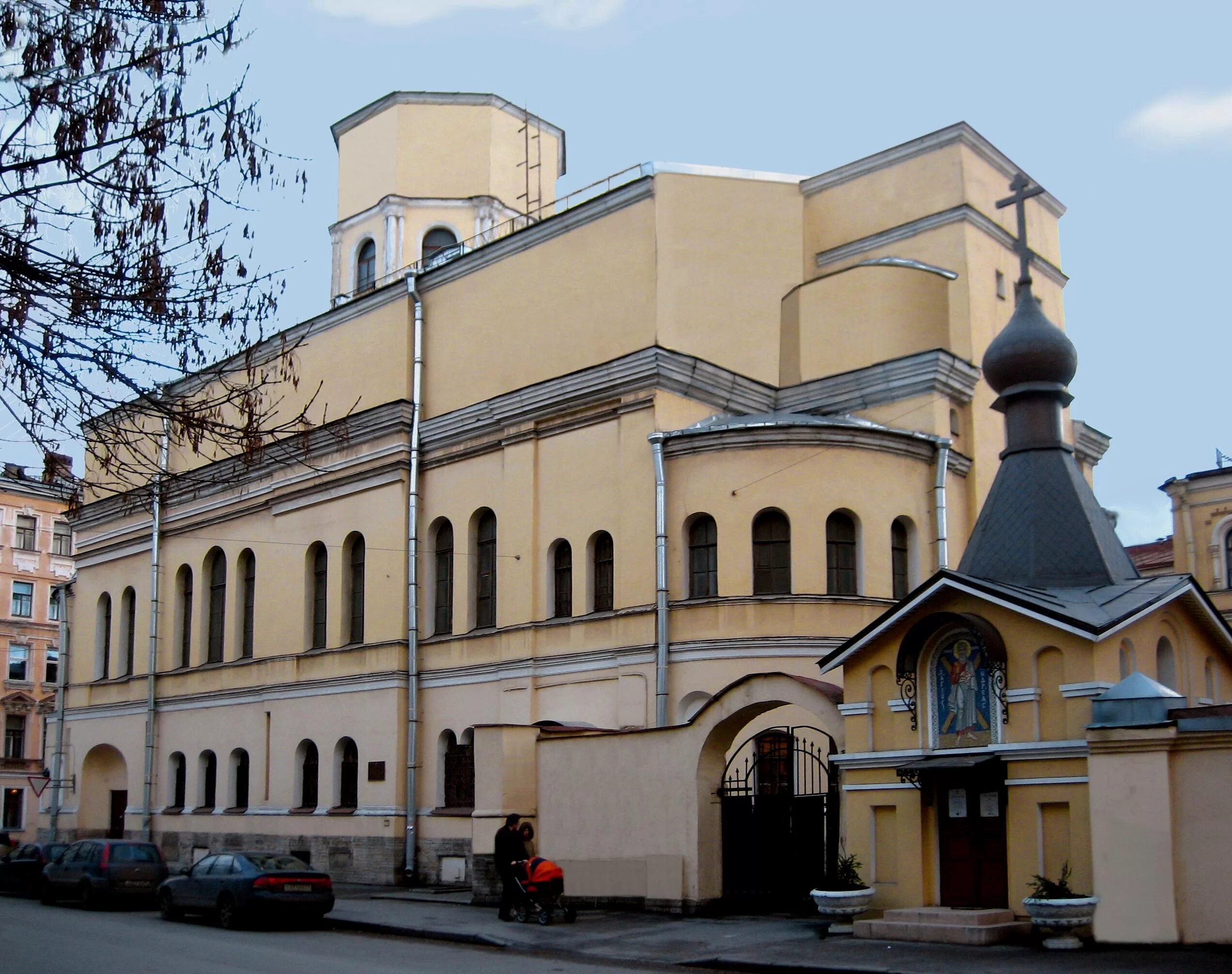 Леушинское подворье внутри. Персидское торговое подворье астрахань. Крутицкое подворье в москве (1690-е). Советское подворье. Спб храм благовещения пресвятой богородицы на 5 советской.