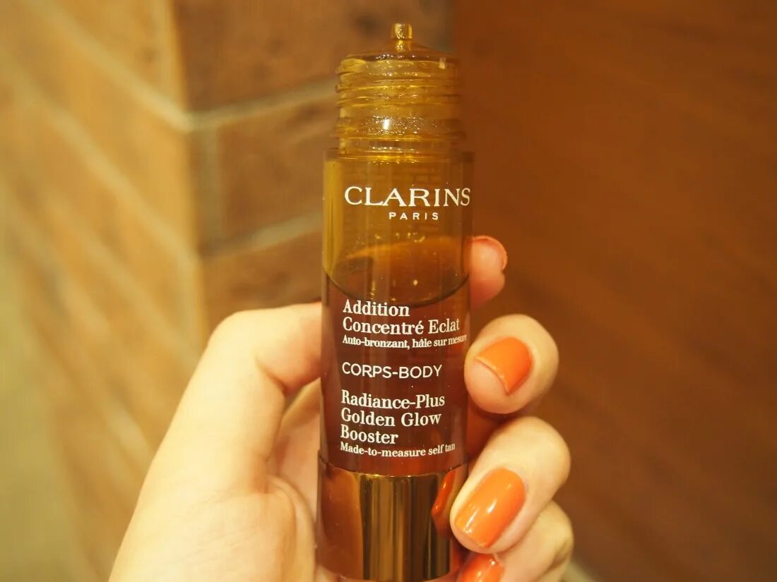 Clarins addition. Кларенс addition concentre eclat. clarins concentre eclat советы. clarins concentre eclat статьи из журналов. купить автозагар-масло clarins addition concentre eclat.