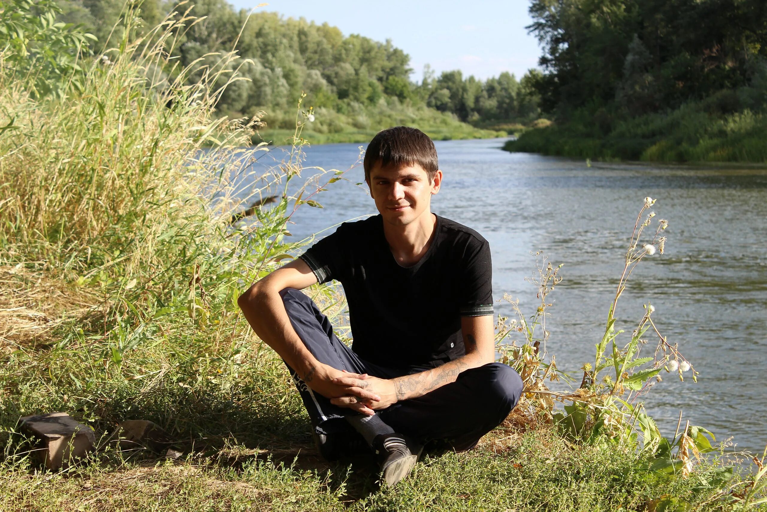 мужское тело в домашних. фотосессия с парнем. фото парней обычных. обычный худ. обычный худ.