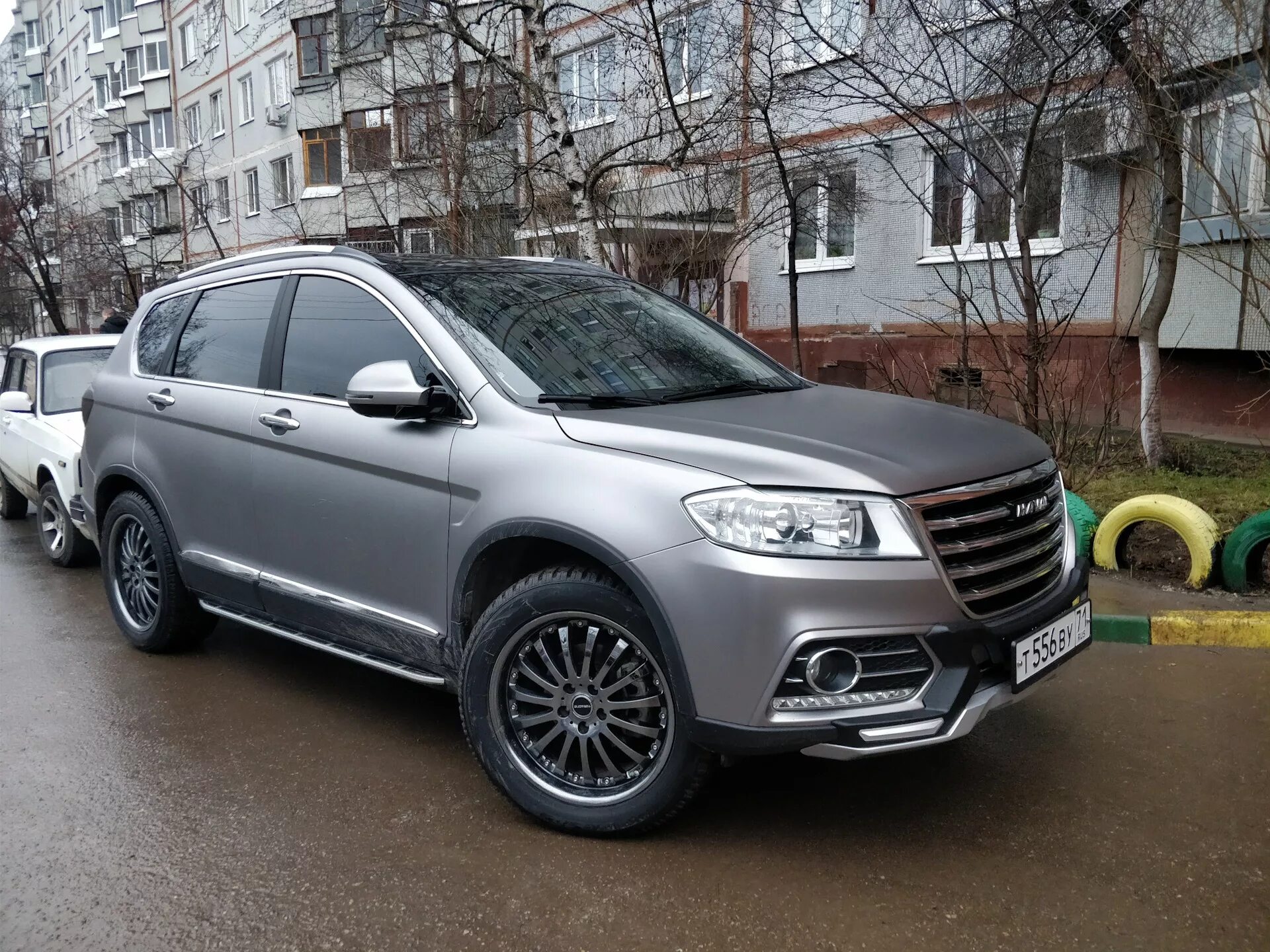 Хавал м6 тюнинг. Haval h6 r20. Haval h6 обвесы. Haval h6 серебристый. Haval h9 диски r20.