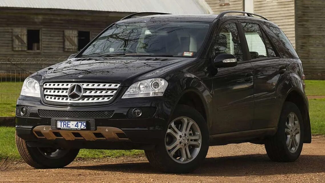 Мерседес мл с пробегом. Mercedes-benz ml 320 2003. Mercedes ml отзывы. Mercedes-benz ml 320 2003. Мерседес ml 400 черный.