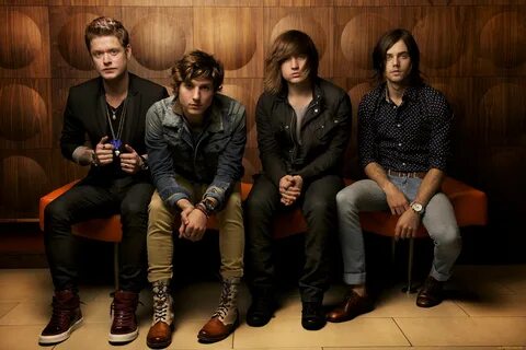 hagwell-brown-wall, музыка, hot chelle rae, группа.