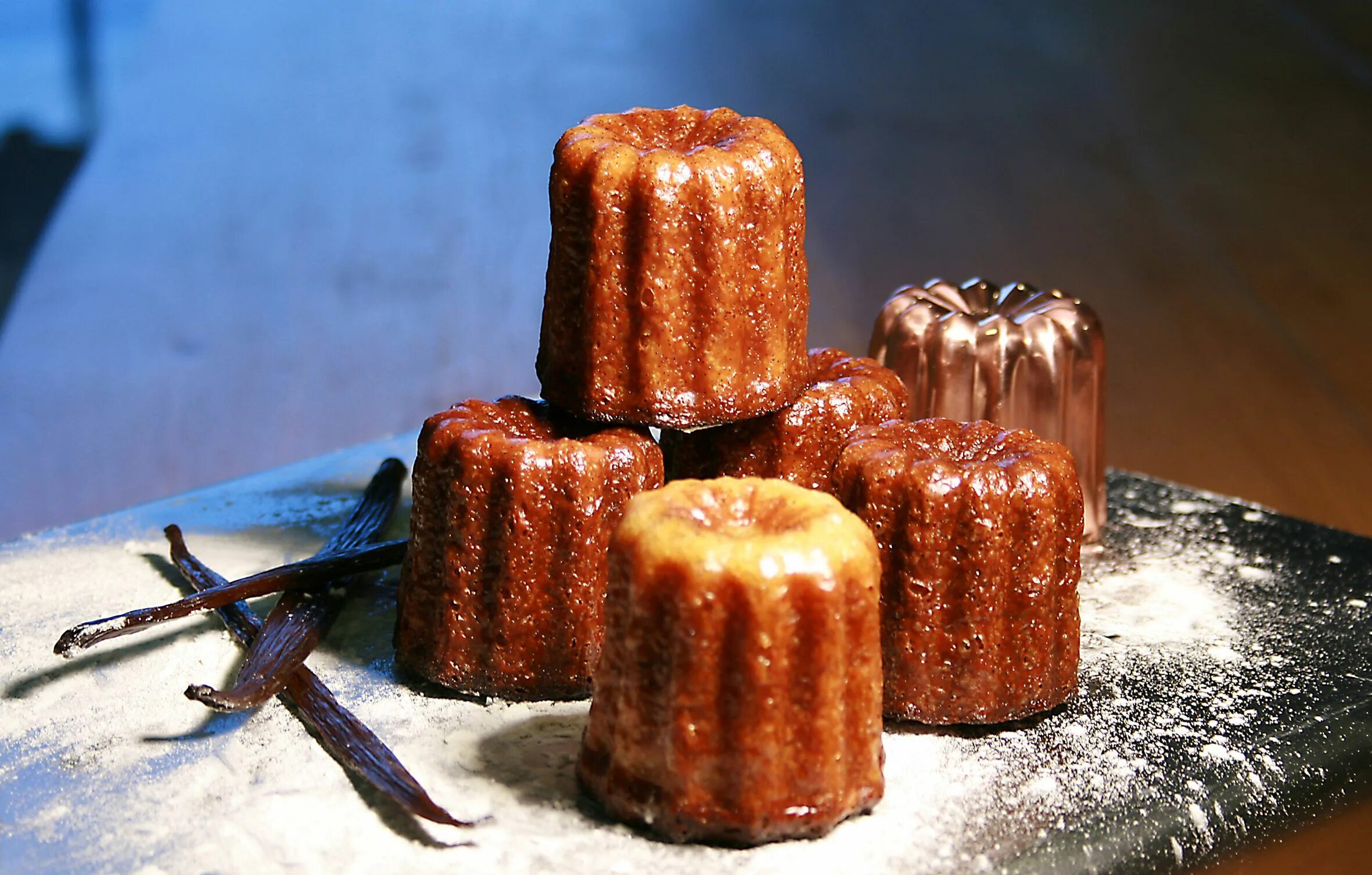 Cannele Mold 12 Well (black), Baking Mold