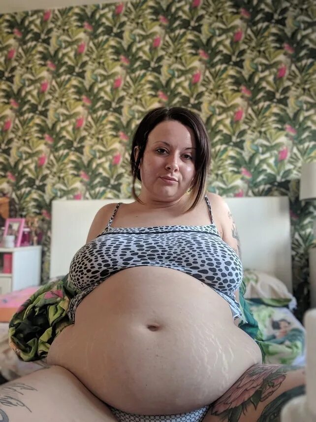 Hairy chubby videos. Чабби Белли герл belly pregnant. Чубби ВИРИНГС. Толстых беременных женщин.