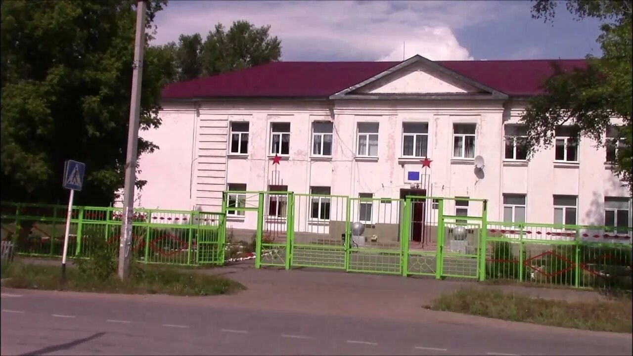 Вятскополянский механический техникум. Сайт краснополянского лицея вятскополянского. Школа лицей красная поляна. Школа лицей красная поляна. Вятскополянский механический техникум внутри.